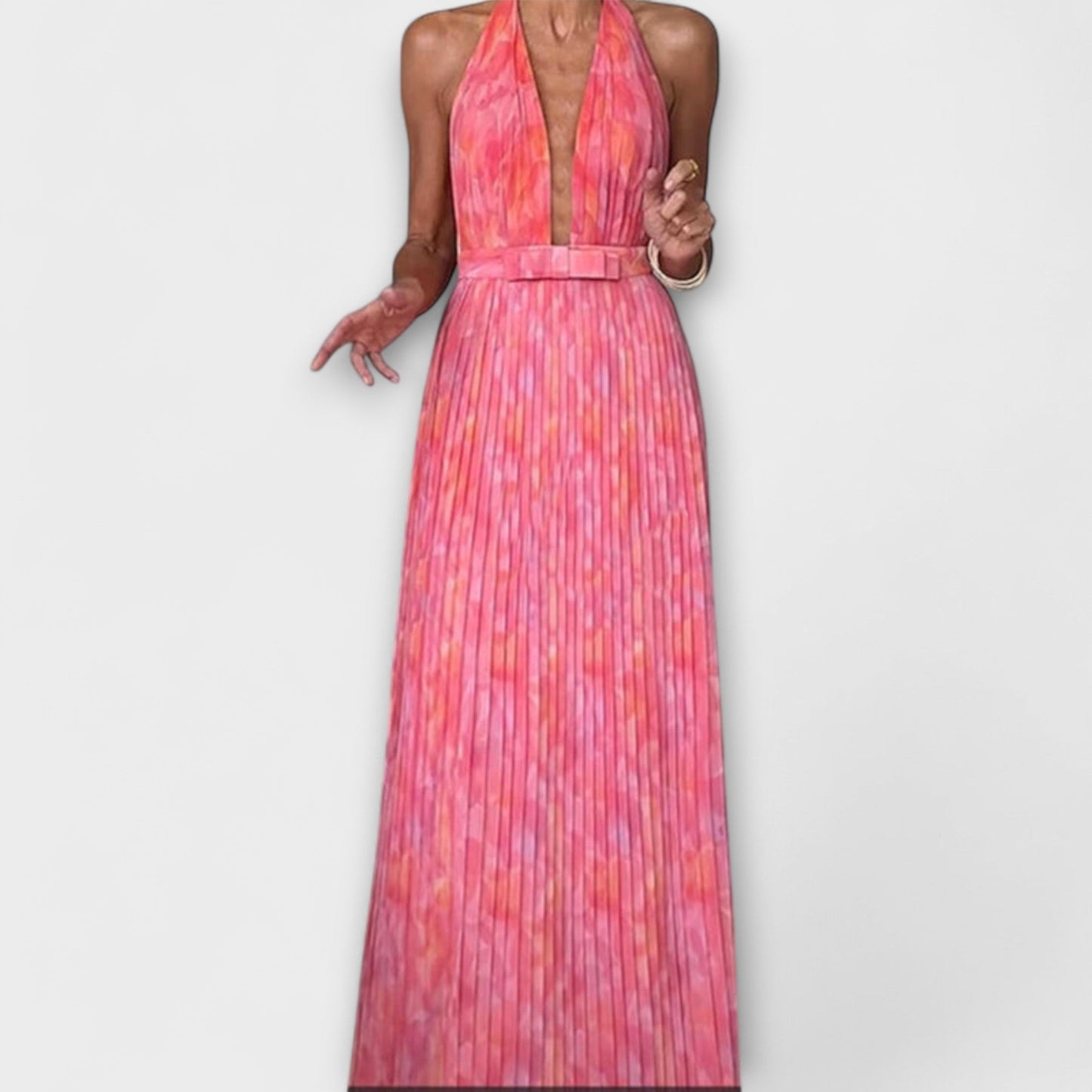 Seraphina – Elegantné Maxi Šaty s Holter Krkom a V Výstrihom