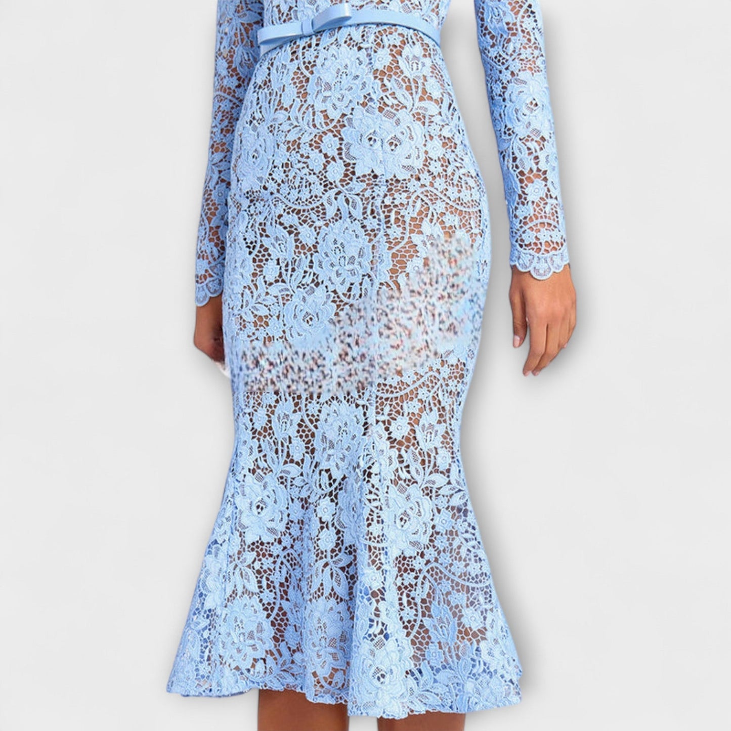 Freya – Elegantné Midi Šaty z Kvetinovej Čipky
