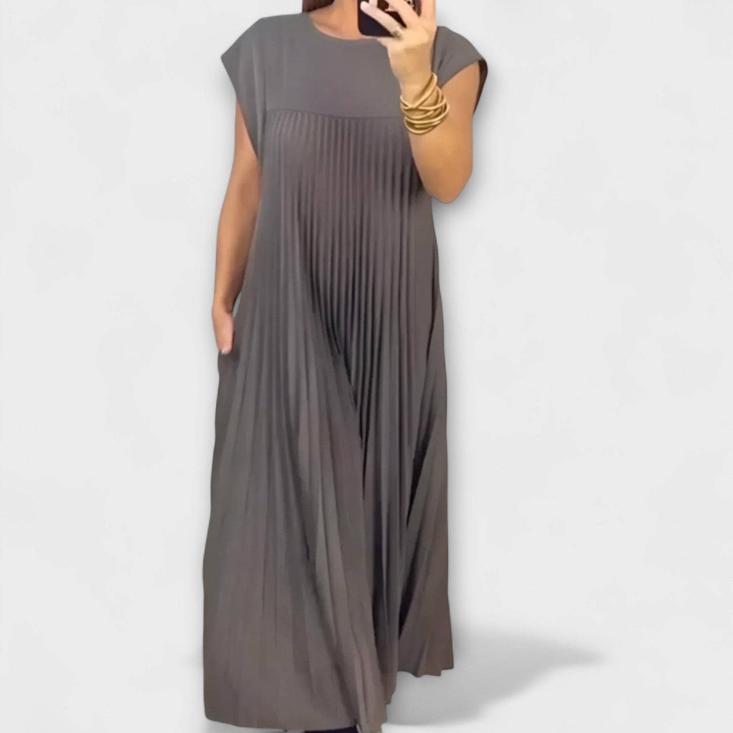 Zairelle – Elegantné plisované šaty
