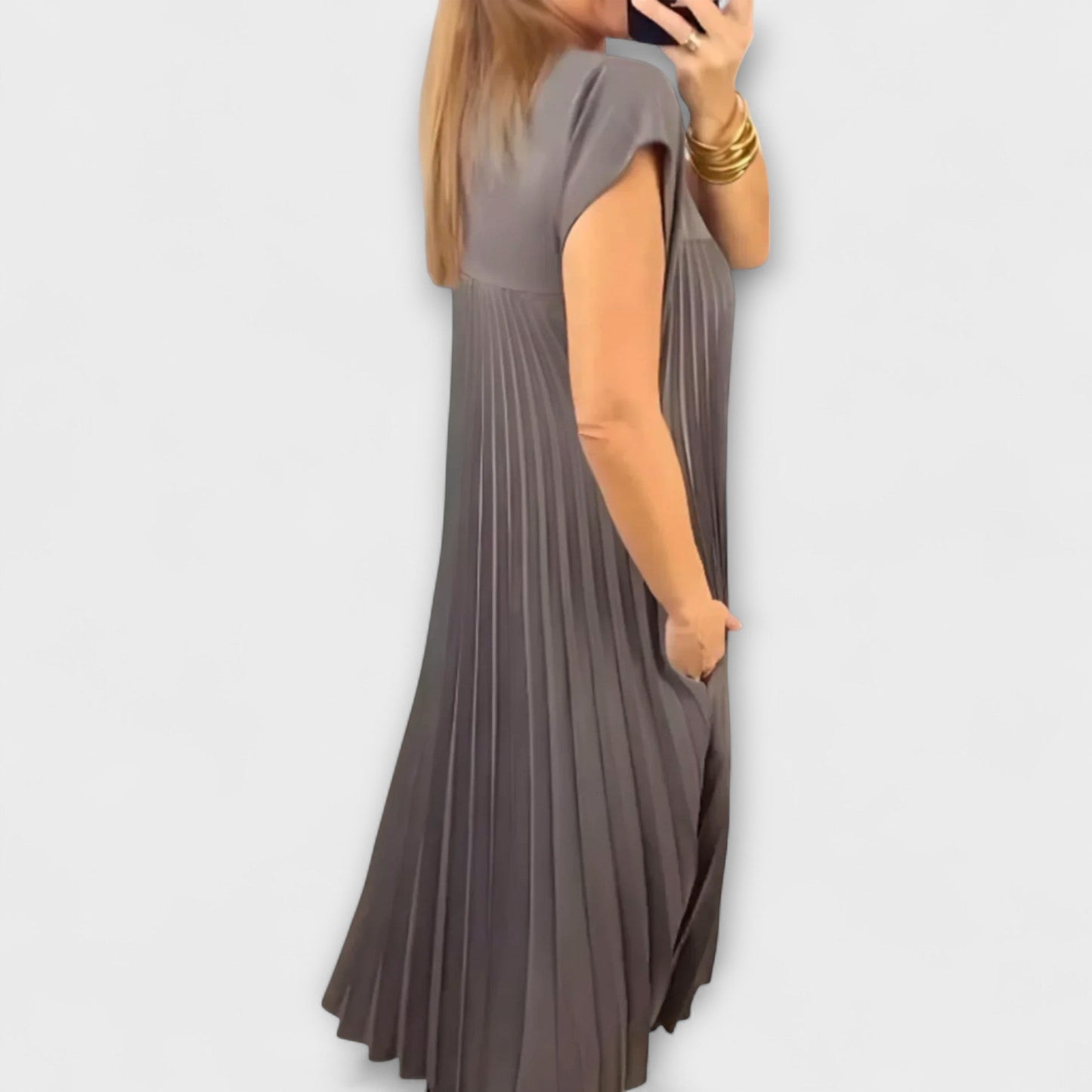 Zairelle – Elegantné plisované šaty