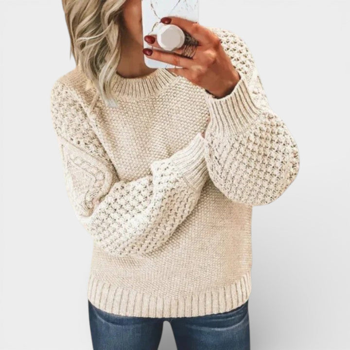 Iwona – Strukturální svetr s texturovanými rukávy