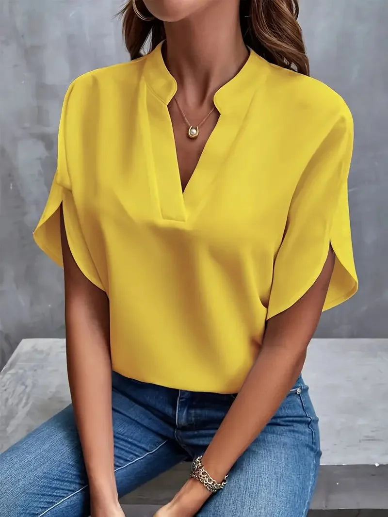 Isalie – Elegantná blúzka s výstrihom do V splývavého strihu