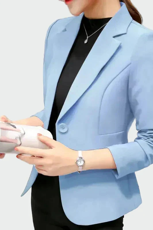 Leontýna - Sako v ideálním střihu