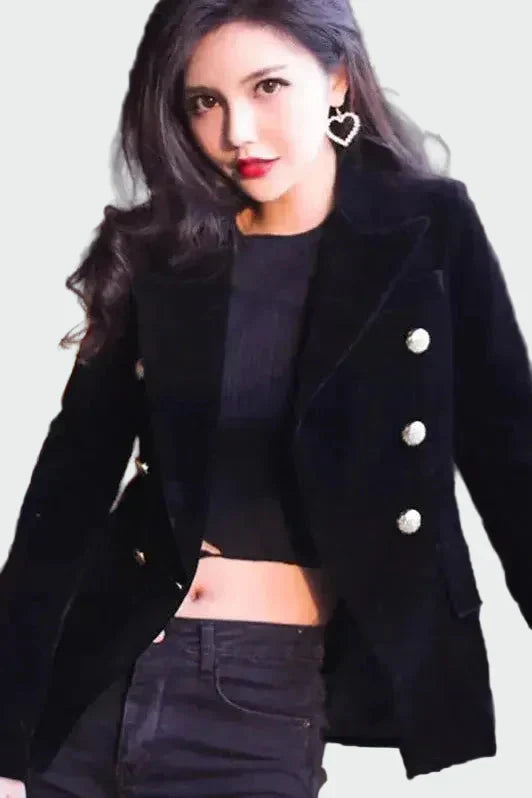 Michaela - Sako v dokonalém střihu