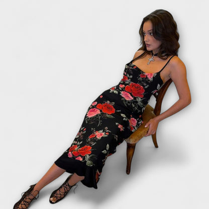 Bodycon šaty s kvetinovým vzorom a ramienkami