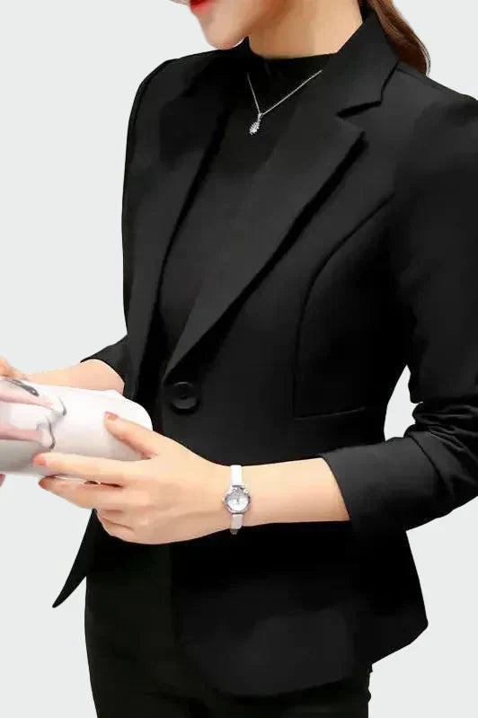 Leontýna - Sako v ideálním střihu