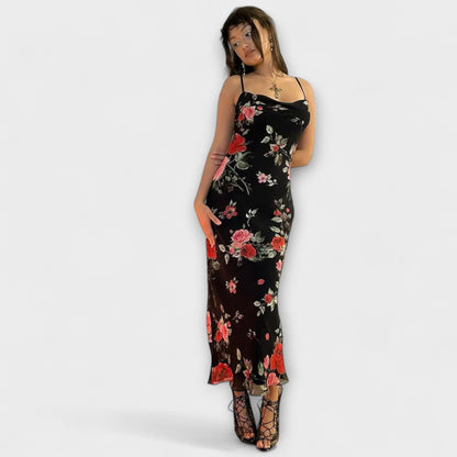 Bodycon šaty s kvetinovým vzorom a ramienkami