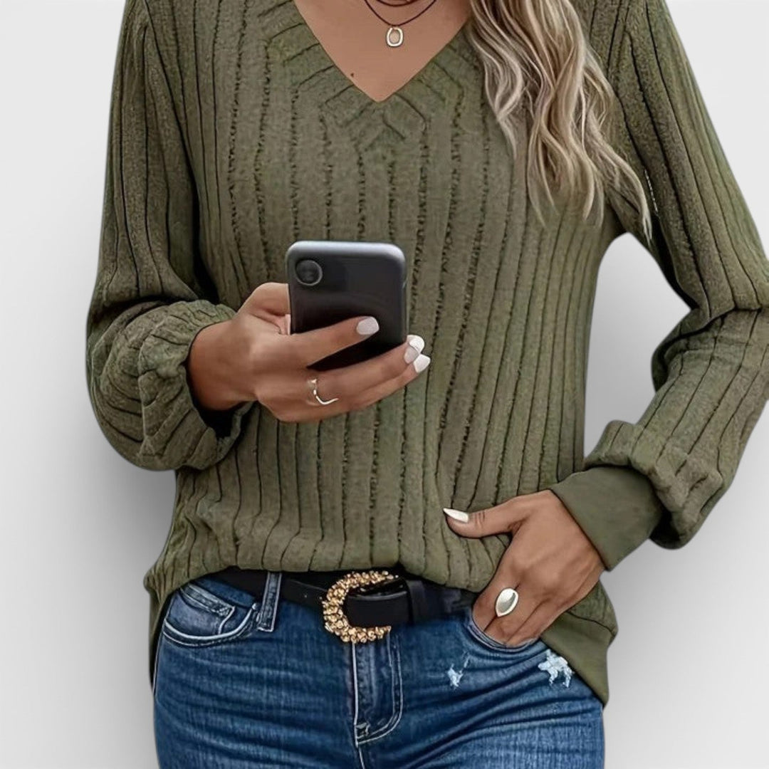 Alicja– Pruhovaný svetr s výstřihem do V